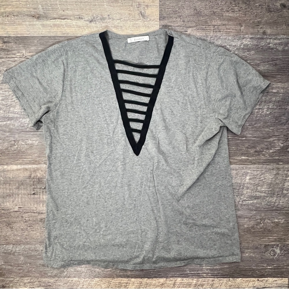 Dreamers gray and black deep V-neck T-shirt top size XL? B157